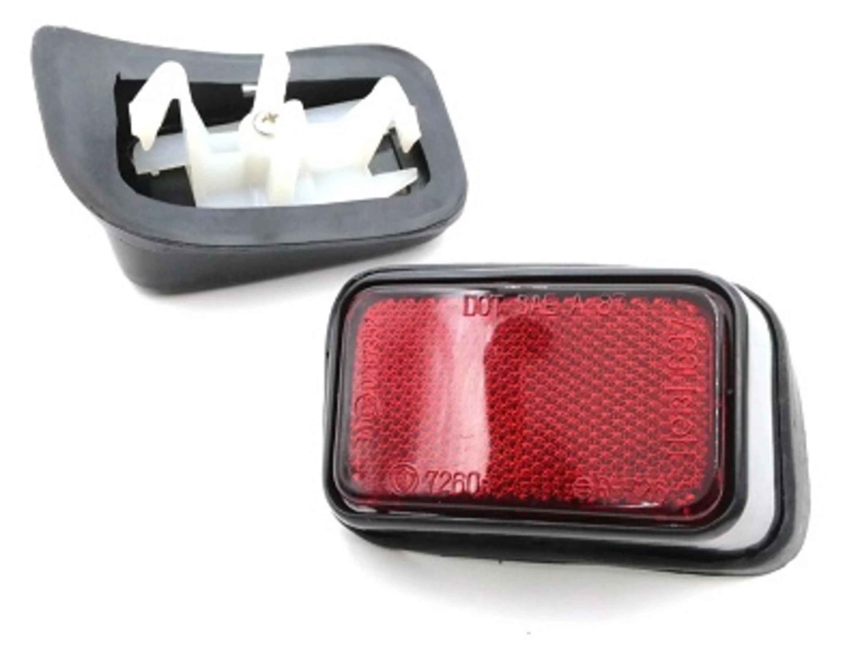 شبرنگ عقب راست هایلوکس تایگر 2001-2005